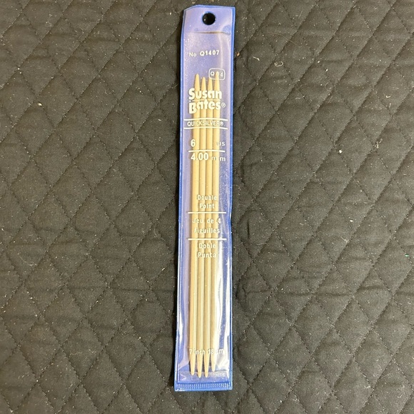 Susan Bates Knitting Needles Aluminum Double Point Size 6 Quick Silver 7 inch - Picture 1 of 6